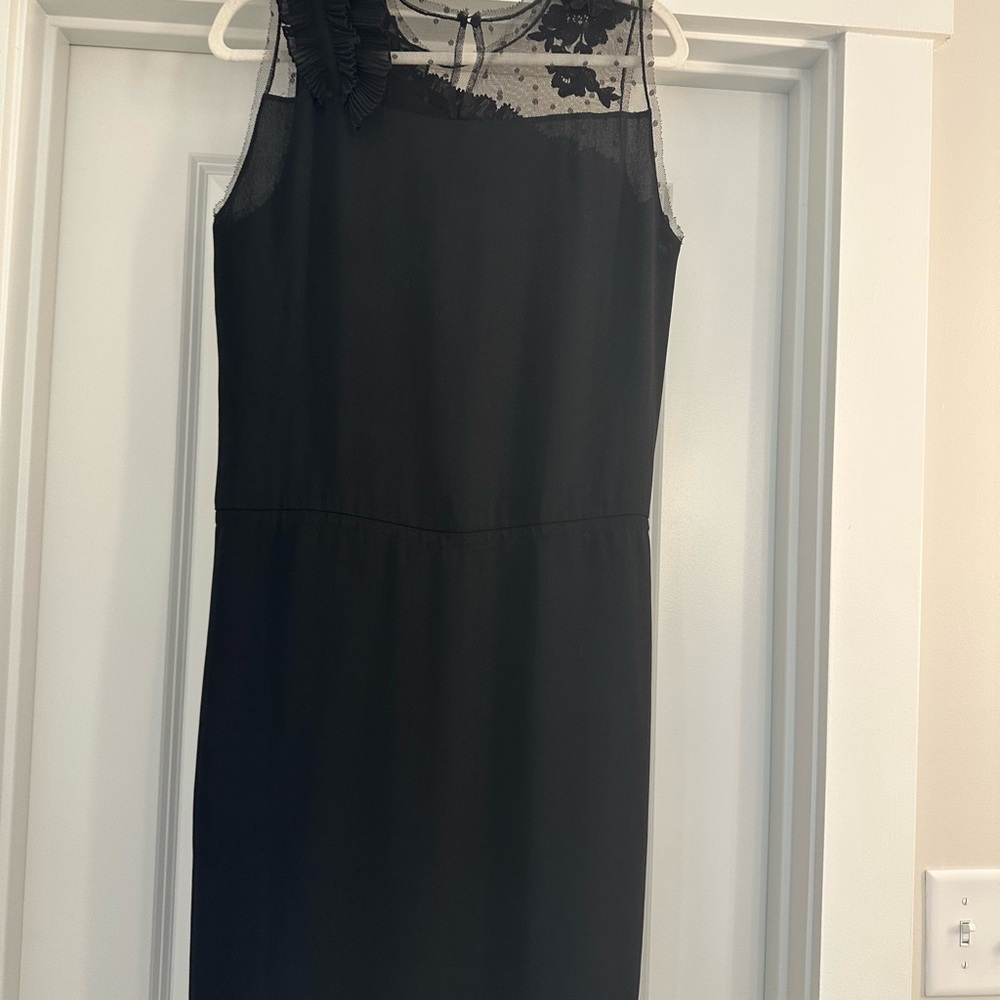BCBGMaxAzria Elegant Black Ruffled Cocktail Dress with Lace, Sleeveless, Size M - Picture 3 of 12